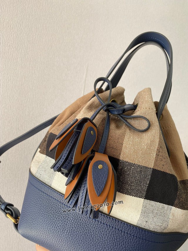 Burberry專門店新款Canvas格紋水桶包 巴寶莉肩背斜挎女包 yxb1267